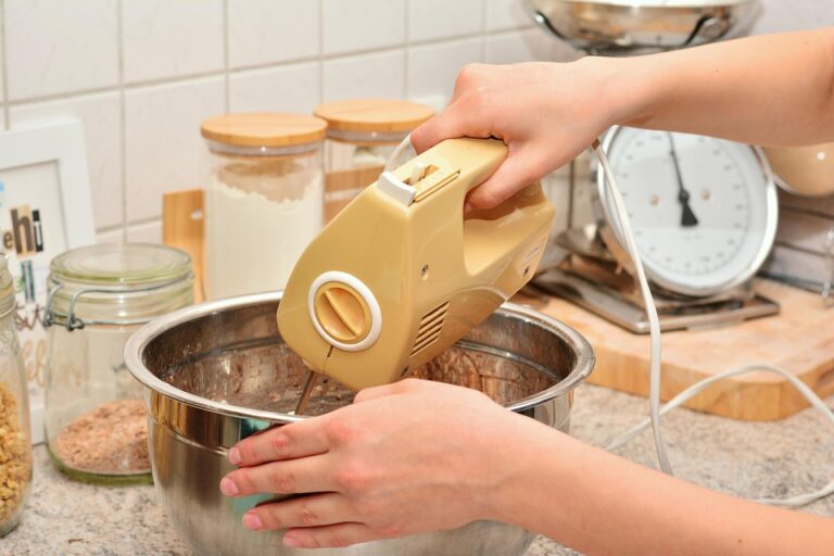 hand mixer baking