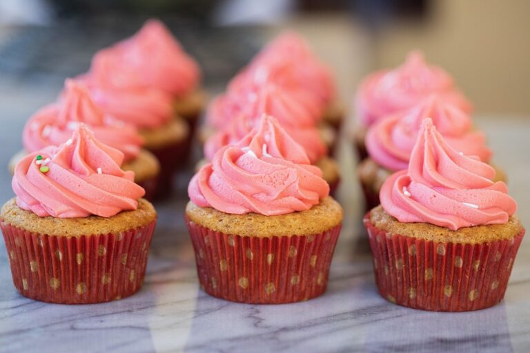 vanilla cupcakes